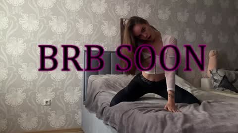 bellaparker_ online show from 12-20-24, 10:49