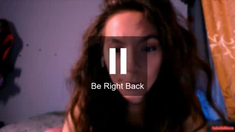 Snapshot of bellaqueen0701 chatting on 11-08-25, 02:39 bellaqueen0701 online show from 11-08-25, 02:39