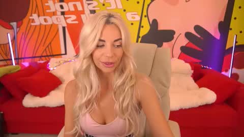 Bella online show from 10-05-25, 06:23