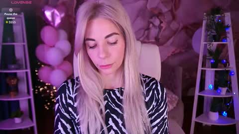 Bella online show from 02-21-26, 10:00