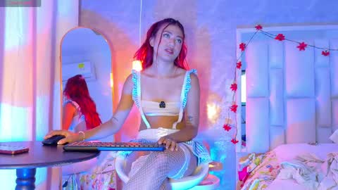 BellaSanderrs online show from 04-14-26, 11:27