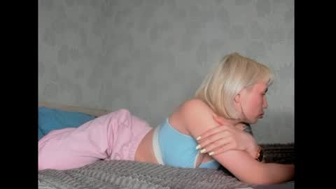 Bella Seen online show from 04-25-26, 07:22