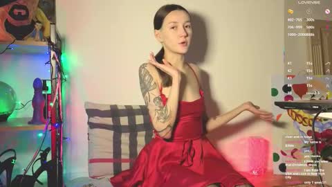 MY OLD PAGE IS NO LONGER. THIS IS MY NEW online show from 12-17-25, 09:10