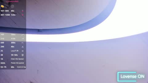 Snapshot of bellawoods_ chatting on 04-27-26, 02:31 laukyubey online show from 04-27-26, 02:31