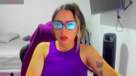 Bella T. online show from 04-12-26, 02:27