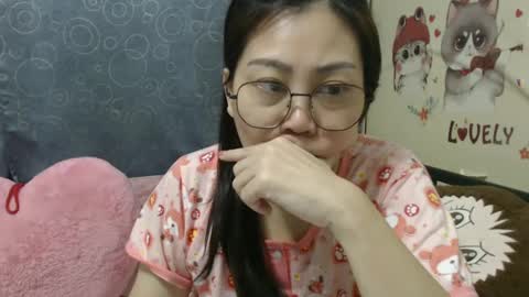 Snapshot of bellbabe chatting on 01-05-25, 09:57 Bella online show from 01-05-25, 09:57