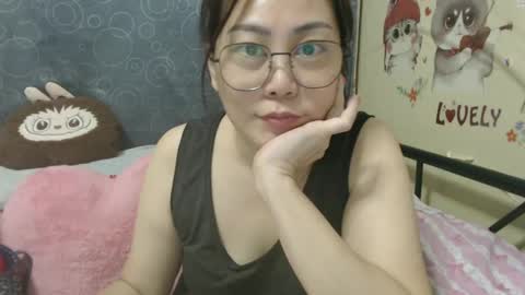 Snapshot of bellbabe chatting on 01-10-25, 09:02 Bella online show from 01-10-25, 09:02