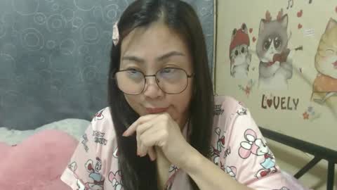 Snapshot of bellbabe chatting on 01-16-25, 06:06 Bella online show from 01-16-25, 06:06