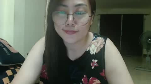 Snapshot of bellbabe chatting on 02-17-25, 03:53 Bella online show from 02-17-25, 03:53