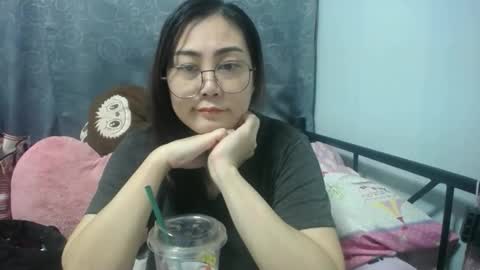 Snapshot of bellbabe chatting on 11-04-25, 06:01 Bella online show from 11-04-25, 06:01