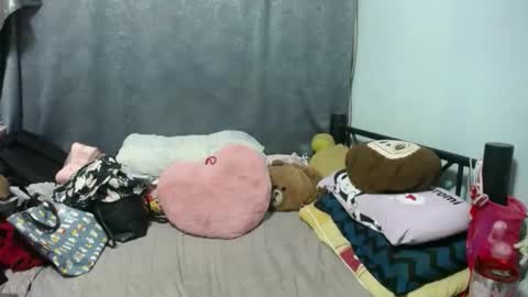 Bella online show from 04-22-26, 07:26