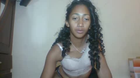 Snapshot of belle_annah chatting on 05-10-26, 04:50 belle_annah online show from 05-10-26, 04:50