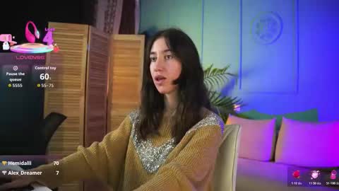 Bella online show from 10-30-25, 04:08