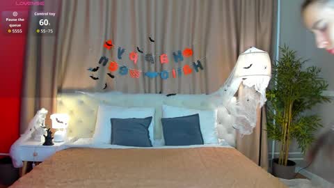 Belle online show from 10-28-25, 08:40