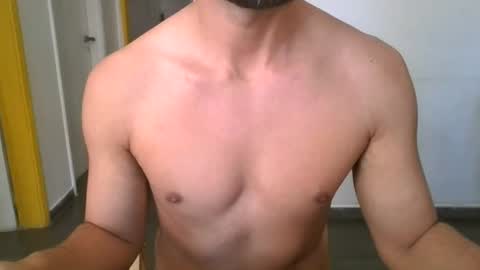 Snapshot of bellenoirboy chatting on 07-19-26, 04:00 bellenoirboy online show from 07-19-26, 04:00