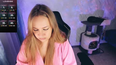 Snapshot of bellezza_ chatting on 12-17-24, 02:11 Your Annabelle Wolf online show from 12-17-24, 02:11