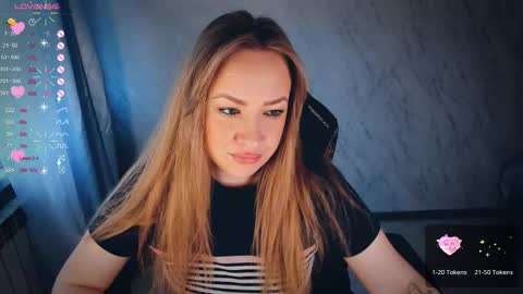 Snapshot of bellezza_ chatting on 09-24-25, 06:50 Your Annabelle Wolf online show from 09-24-25, 06:50