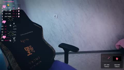 Snapshot of bellezza_ chatting on 09-29-25, 10:42 Your Annabelle Wolf online show from 09-29-25, 10:42
