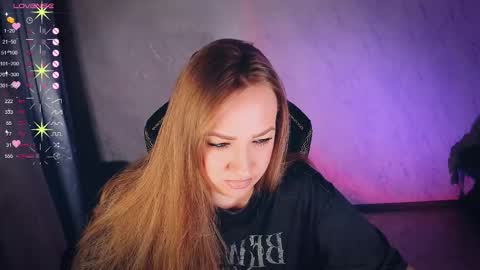 Snapshot of bellezza_ chatting on 10-09-25, 04:16 Your Annabelle Wolf online show from 10-09-25, 04:16