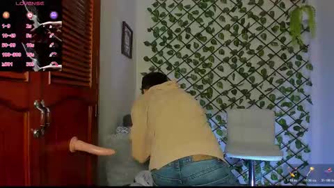 Neon online show from 11-21-25, 11:31