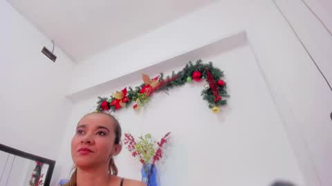 Snapshot of bellota_flak chatting on 12-13-24, 10:30 Bellota Flak online show from 12-13-24, 10:30