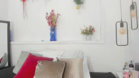 Snapshot of bellota_flak chatting on 12-24-24, 09:22 Bellota Flak online show from 12-24-24, 09:22