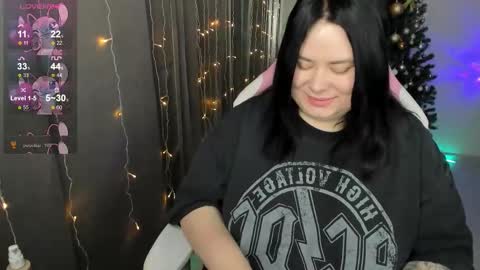 LinaBoo online show from 01-10-26, 05:42