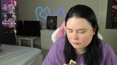 LinaBoo online show from 07-24-26, 10:02