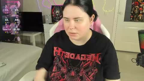 LinaBoo online show from 07-27-26, 10:00