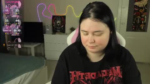 LinaBoo online show from 07-28-26, 11:17