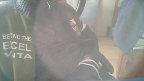 Snapshot of bemichel chatting on 03-07-26, 08:22 jaimetout online show from 03-07-26, 08:22