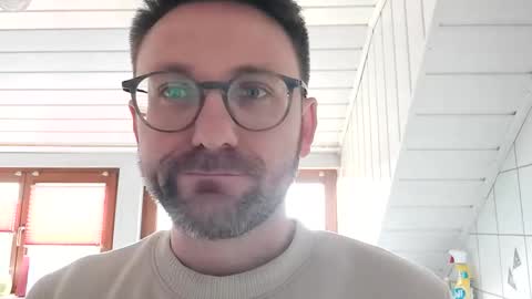 Snapshot of ben00189 chatting on 02-14-26, 10:12 ben00189 online show from 02-14-26, 10:12