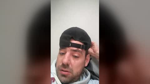 ben8296 online show from 04-26-26, 05:21