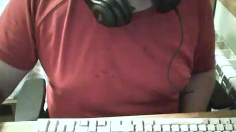 Snapshot of bender_35 chatting on 06-14-26, 09:50 bender_35 online show from 06-14-26, 09:50