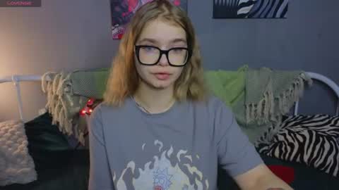 KENDALL  NATHAN online show from 06-27-26, 12:10