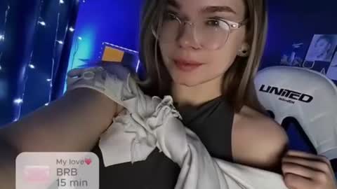 KENDALL  NATHAN online show from 07-14-26, 06:13