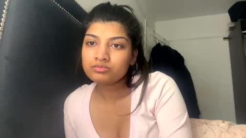 bengalibaddie7_x online show from 05-13-26, 02:20