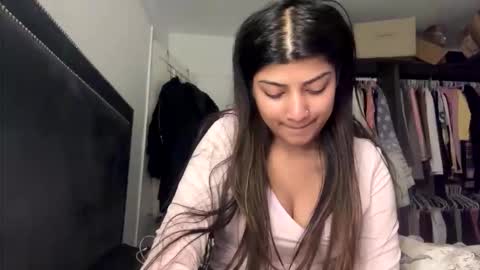 bengalibaddie7_x online show from 05-13-26, 06:49