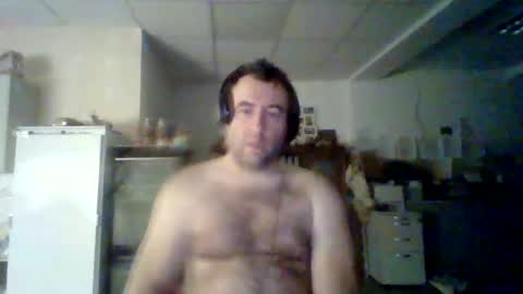 Snapshot of bengi1984 chatting on 02-19-25, 01:29 Robert  1984 online show from 02-19-25, 01:29
