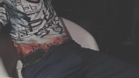 Snapshot of benijamin chatting on 01-26-25, 10:24 benijamin online show from 01-26-25, 10:24