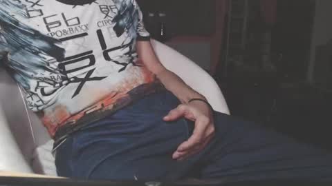 Snapshot of benijamin chatting on 02-26-25, 09:27 benijamin online show from 02-26-25, 09:27