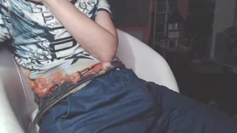 Snapshot of benijamin chatting on 03-11-25, 10:20 benijamin online show from 03-11-25, 10:20