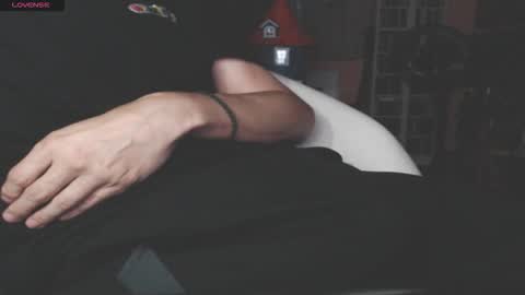 Snapshot of benijamin chatting on 09-10-25, 09:37 benijamin online show from 09-10-25, 09:37