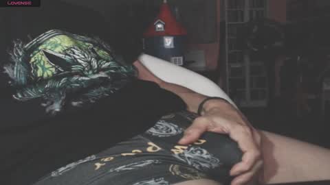 Snapshot of benijamin chatting on 09-17-25, 11:17 benijamin online show from 09-17-25, 11:17