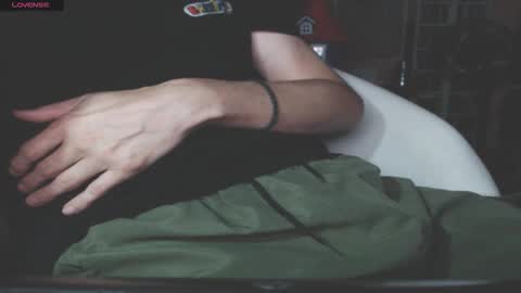 Snapshot of benijamin chatting on 09-29-25, 09:19 benijamin online show from 09-29-25, 09:19