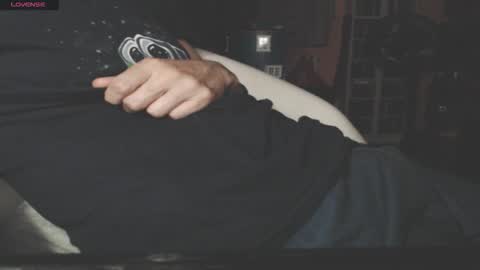 Snapshot of benijamin chatting on 10-20-25, 09:59 benijamin online show from 10-20-25, 09:59