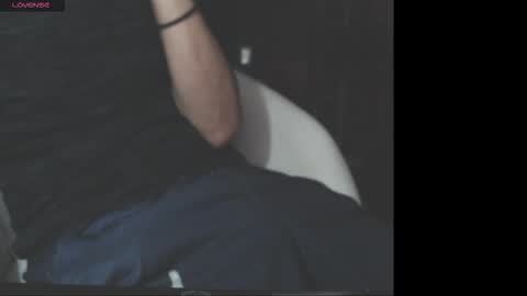 Snapshot of benijamin chatting on 10-26-25, 09:42 benijamin online show from 10-26-25, 09:42