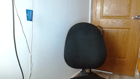 Snapshot of benjamin_isaac chatting on 03-05-25, 11:27 benjamin_isaac online show from 03-05-25, 11:27