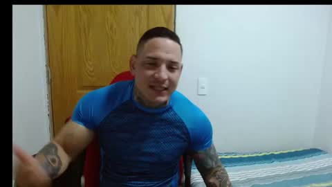 Snapshot of benjamin_isaac chatting on 11-15-25, 11:10 benjamin_isaac online show from 11-15-25, 11:10