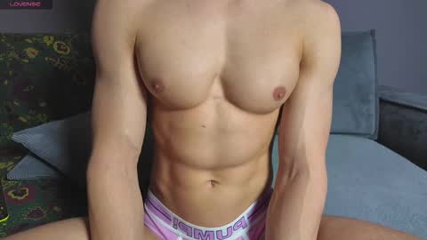 benjaminkarl02 online show from 11-18-25, 11:25